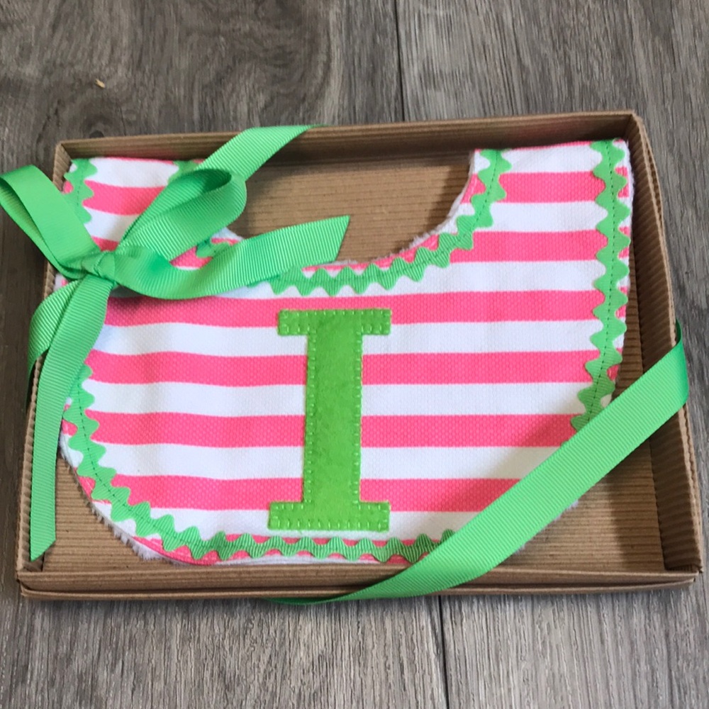 NWT Mud Pie “I” bib